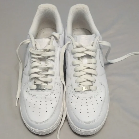 Nike Air Force One - Picture 14 of 17